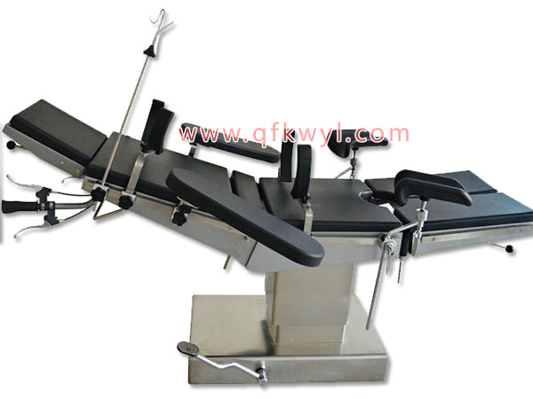綜合手術(shù)臺(tái)10